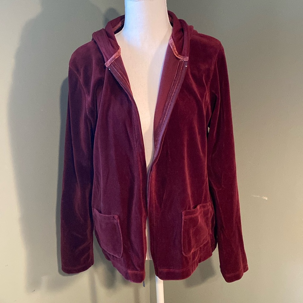 Liz Claiborne zip up jacket. Size XL.